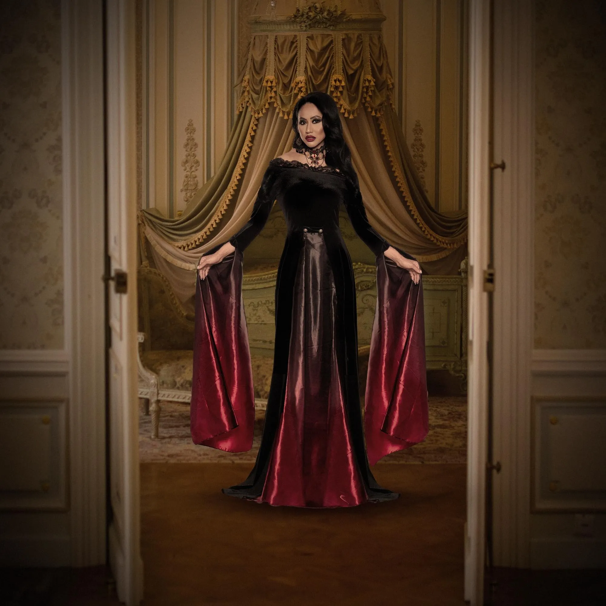 Elegant Vampire Adult Costume
