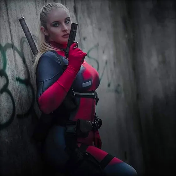 LADY DEADPOOL bodysuit